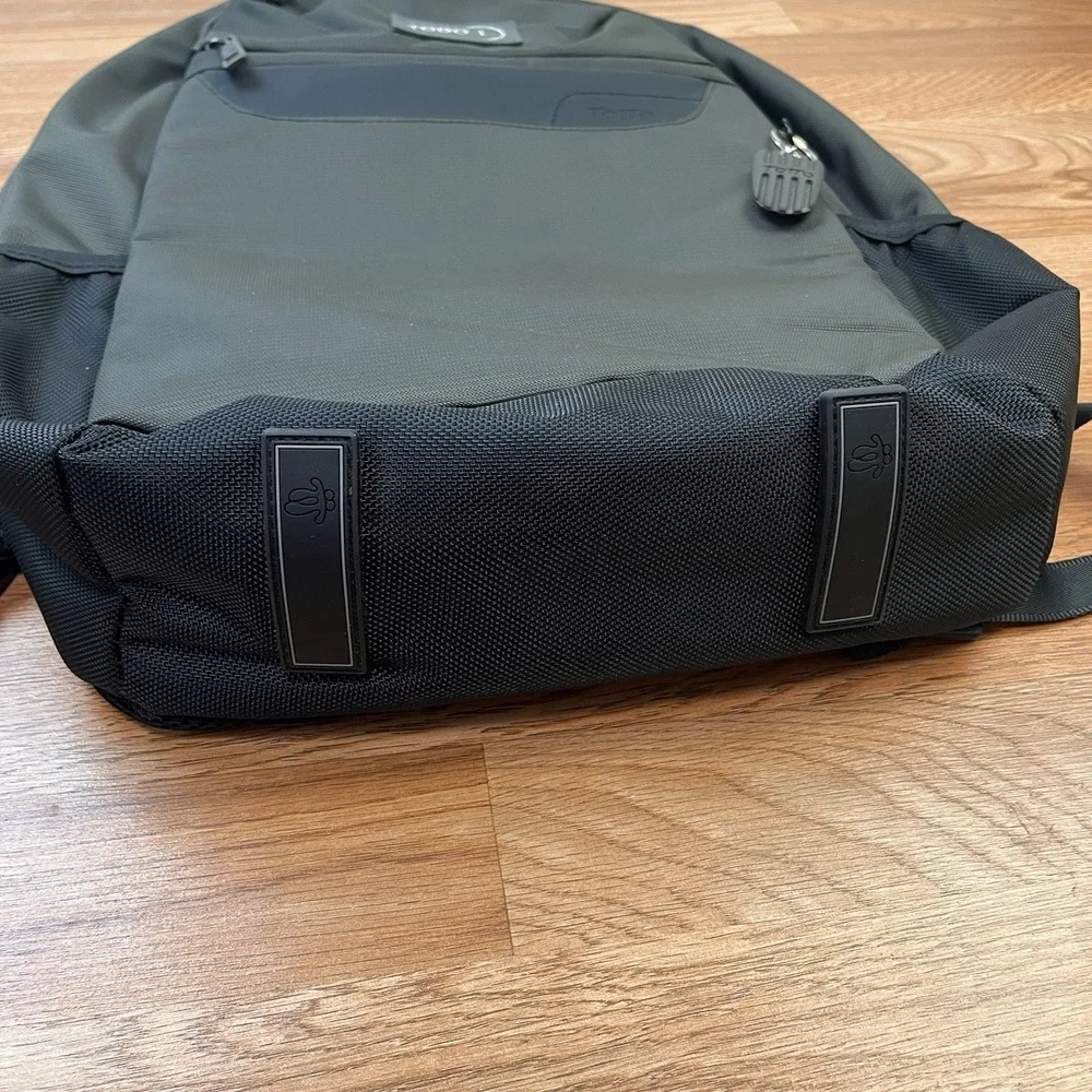 Totto Morral Backpack Tablet Pocket Laptop Pocket Suitcase Strap Olive Green NEW